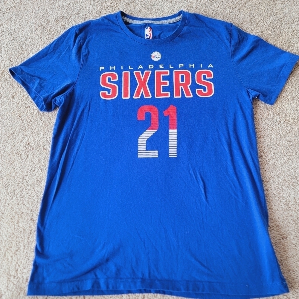 2/$20 Philadelphia 76ers Embiid 21 T Shirt L